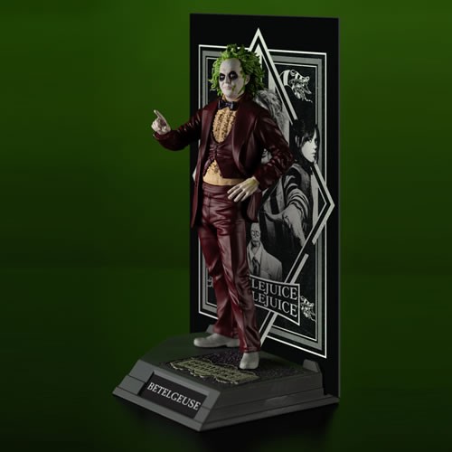 Movie Maniacs Figures - Beetlejuice Beetlejuice (2024) - 6" Scale Beetlejuice (Red) (Posed Fig)