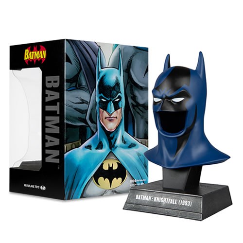 DC Comics Prop Replicas - W01 - 1/3 Scale Batman Cowl (Batman: Knightfall)