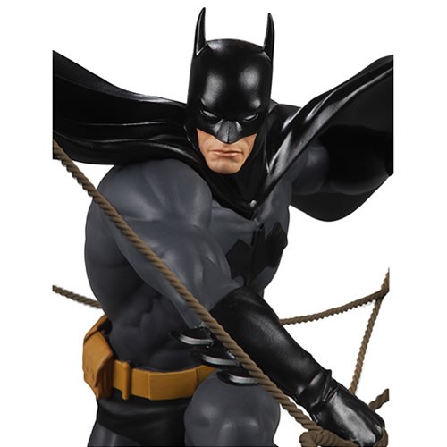 DC Designer Series Statues - Detective Comics #1045 - 1/6 Scale Batman By Dan Mora Resin Statue