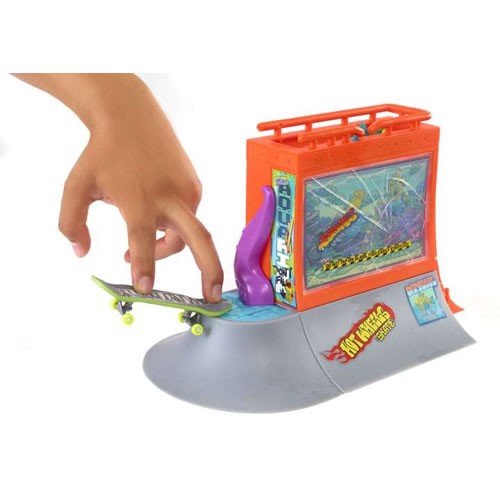 Hot Wheels Skate - Aquarium Skatepark Playset